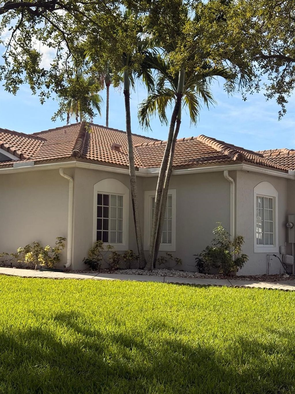 Photo of 1310 SW 48th Terrace, Deerfield Beach, FL 33442 (MLS # B26020881)