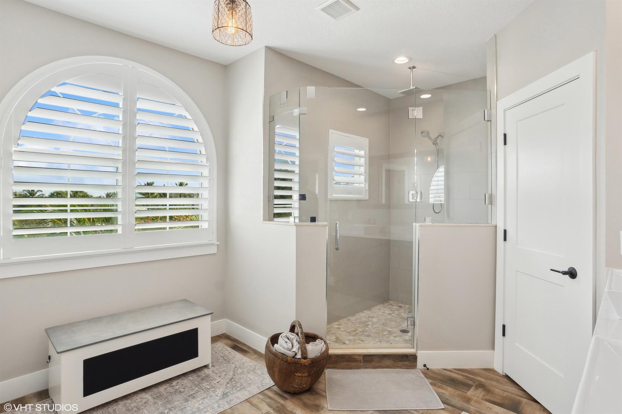 BUTTONWOOD - Residential