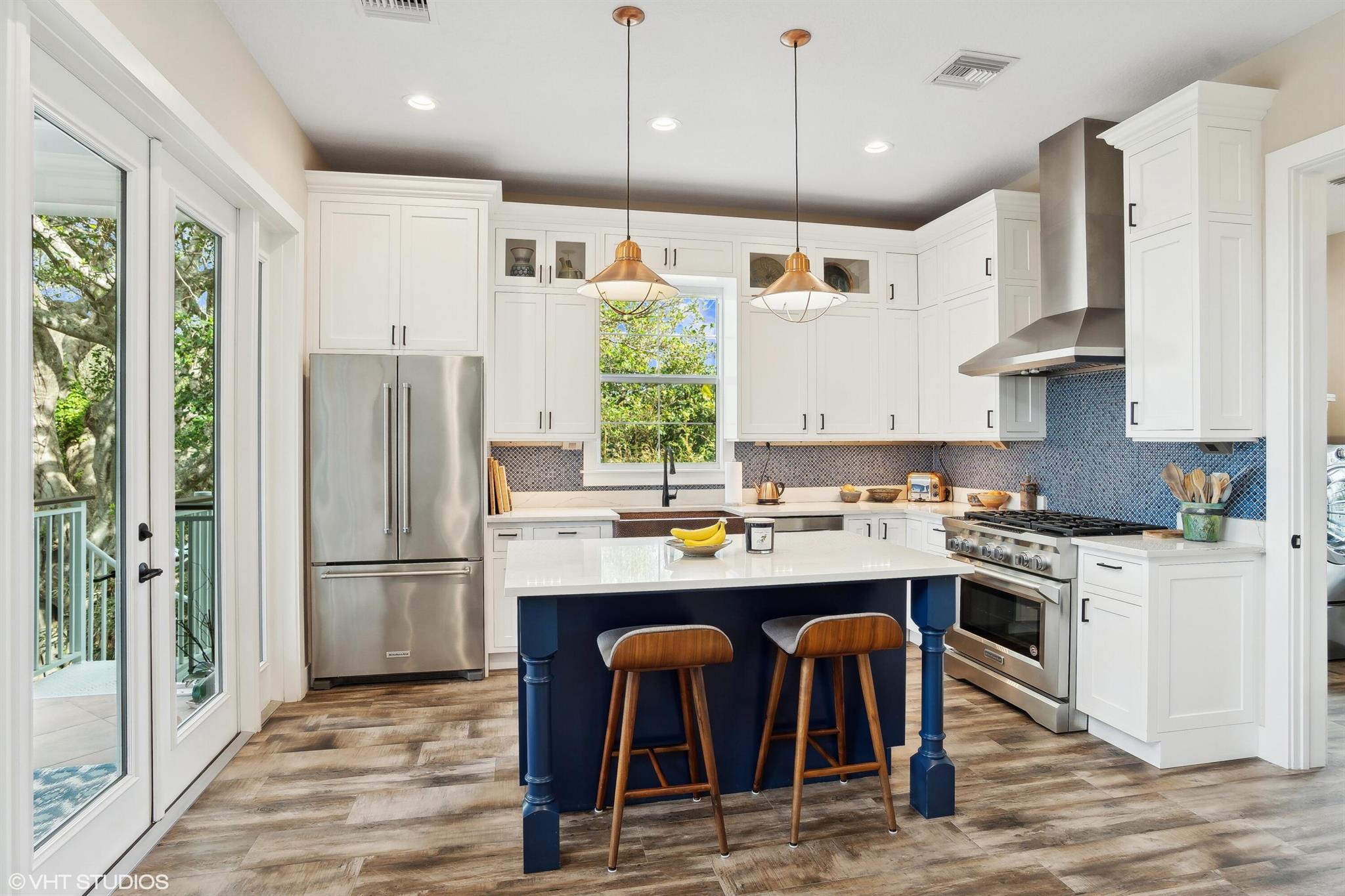 BUTTONWOOD - Residential