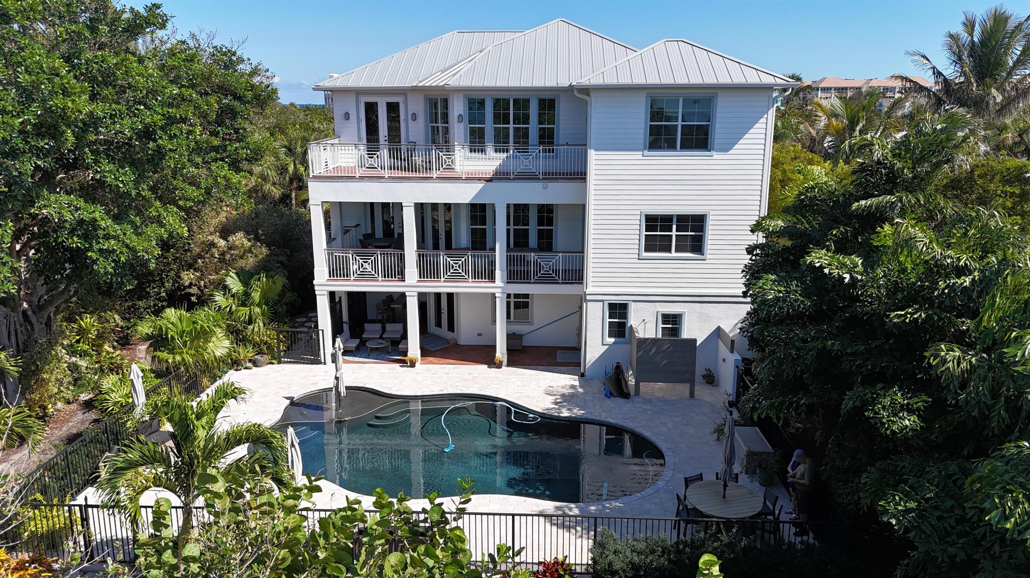 BUTTONWOOD - Residential