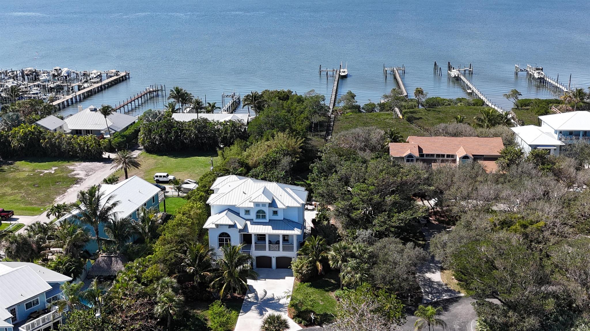 BUTTONWOOD - Residential