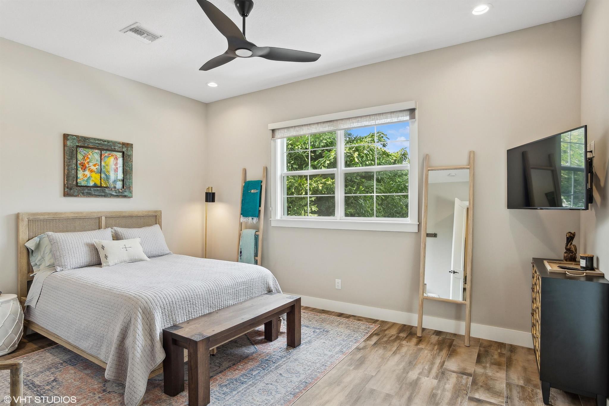 BUTTONWOOD - Residential