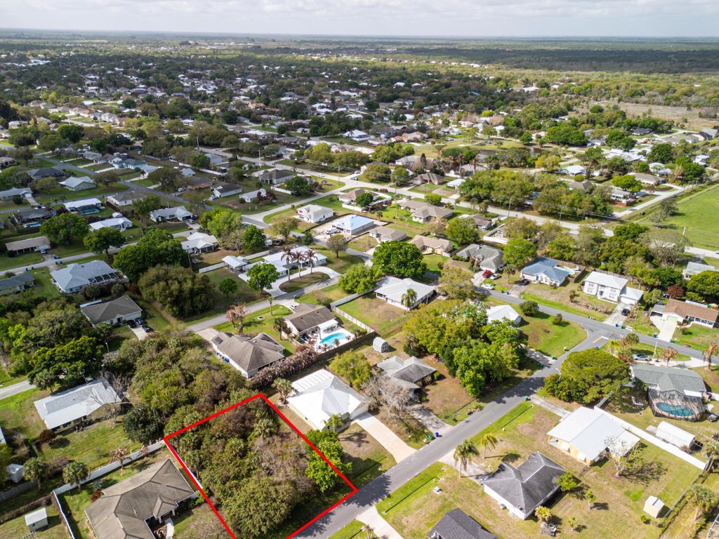 Photo of 857 Beard Avenue, Sebastian, FL 32958 (MLS # B26004559)