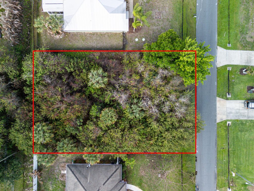 Photo of 857 Beard Avenue, Sebastian, FL 32958 (MLS # B26004559)