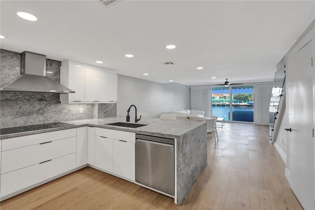 Photo of 876 Jeffery St, Boca Raton, FL 33487 (MLS # F10540715)