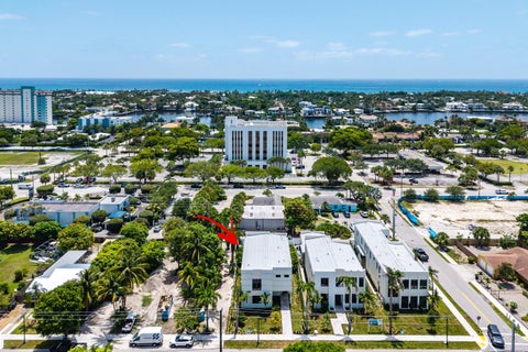 Tiny photo for 725 SE 4th Avenue, Delray Beach, FL 33483 (MLS # B26090710)