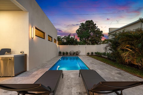 Tiny photo for 725 SE 4th Avenue, Delray Beach, FL 33483 (MLS # B26090710)