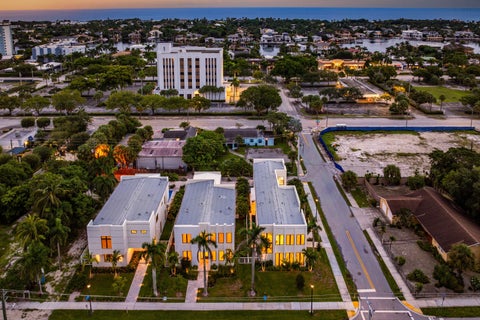 Tiny photo for 725 SE 4th Avenue, Delray Beach, FL 33483 (MLS # B26090710)
