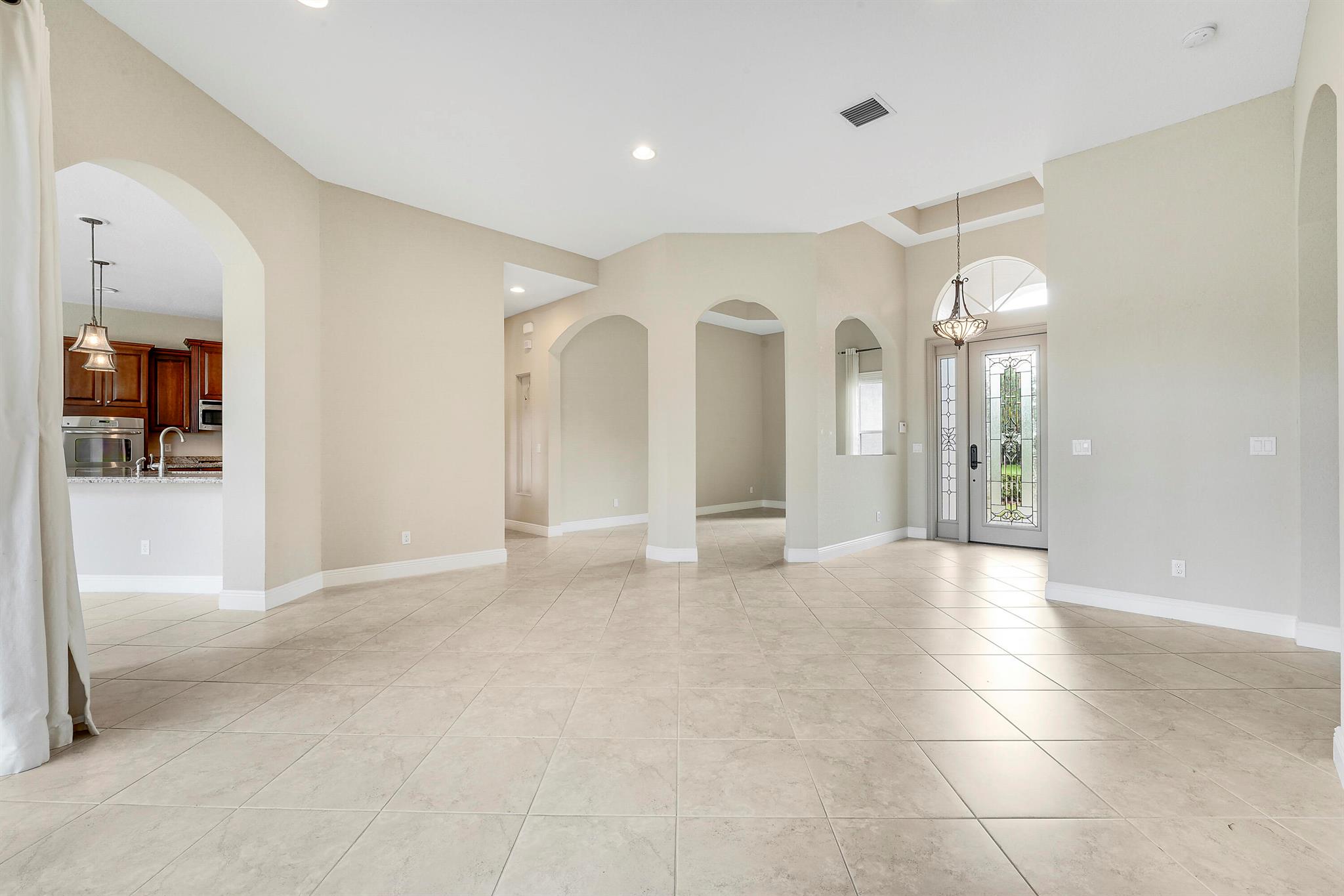 TRES BELLE - Residential