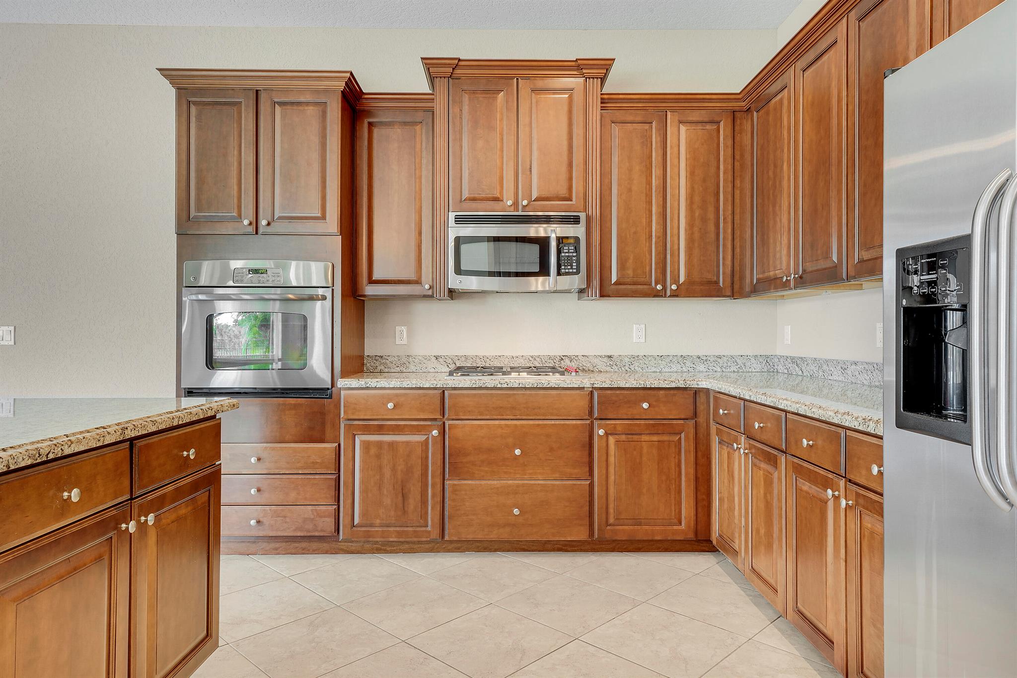 TRES BELLE - Residential