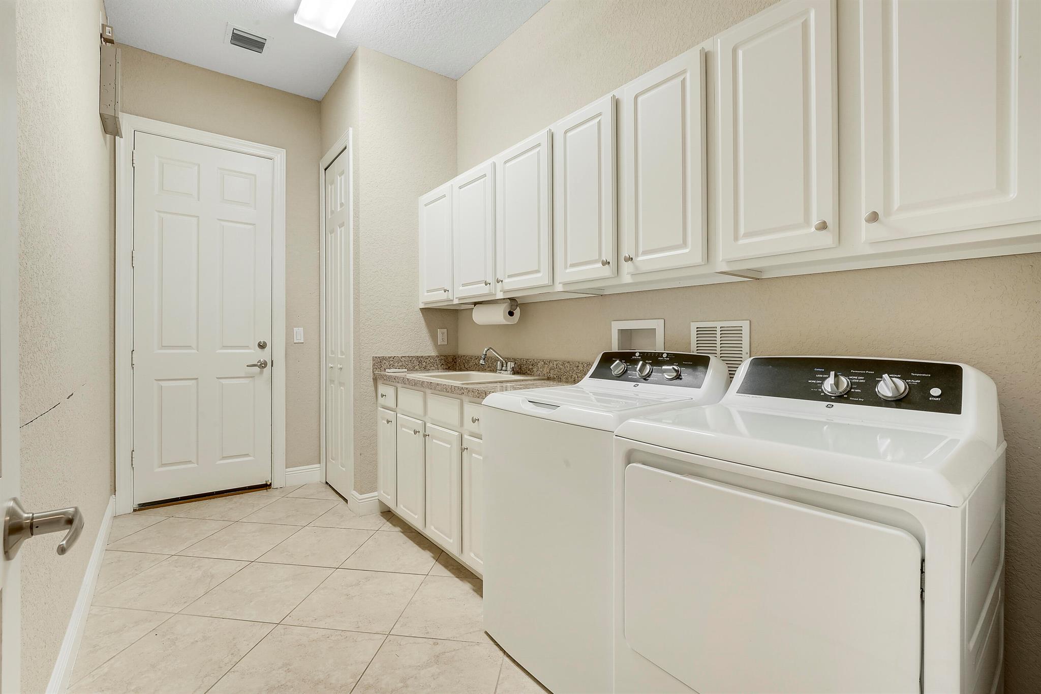 TRES BELLE - Residential