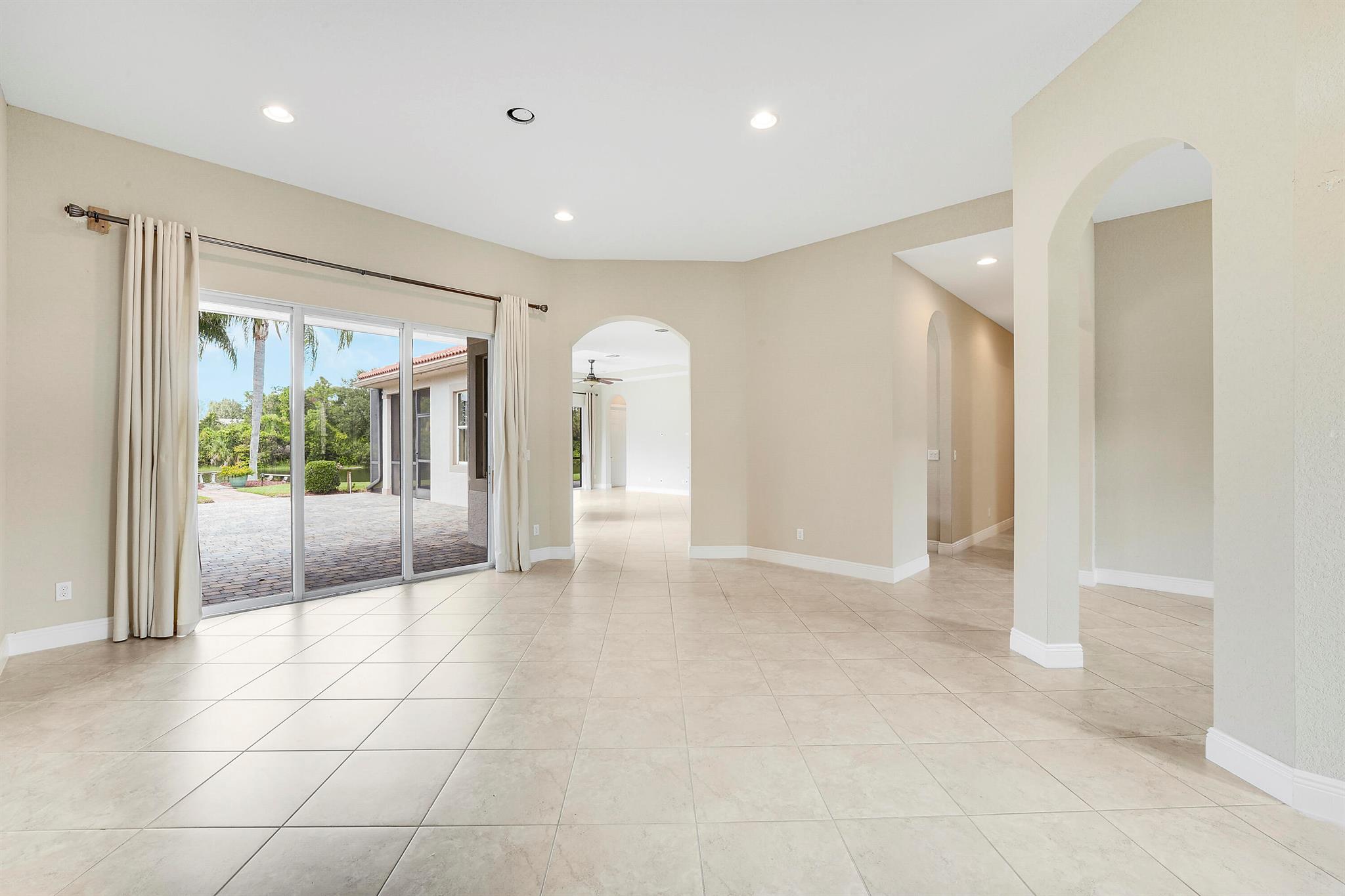 TRES BELLE - Residential