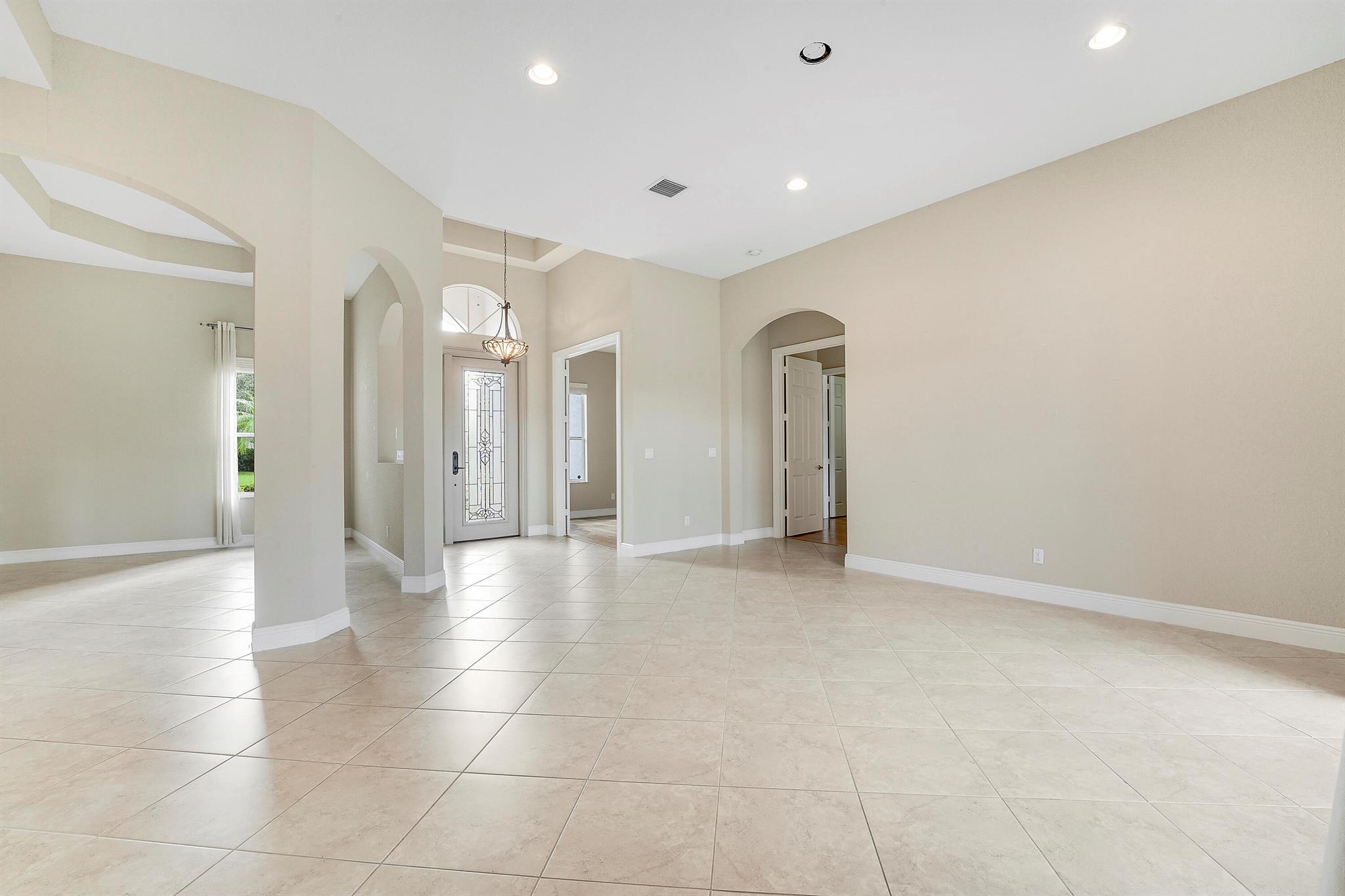 TRES BELLE - Residential