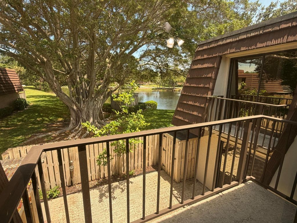 Photo of 2407 24th Lane, Palm Beach Gardens, FL 33418 (MLS # B26026031)