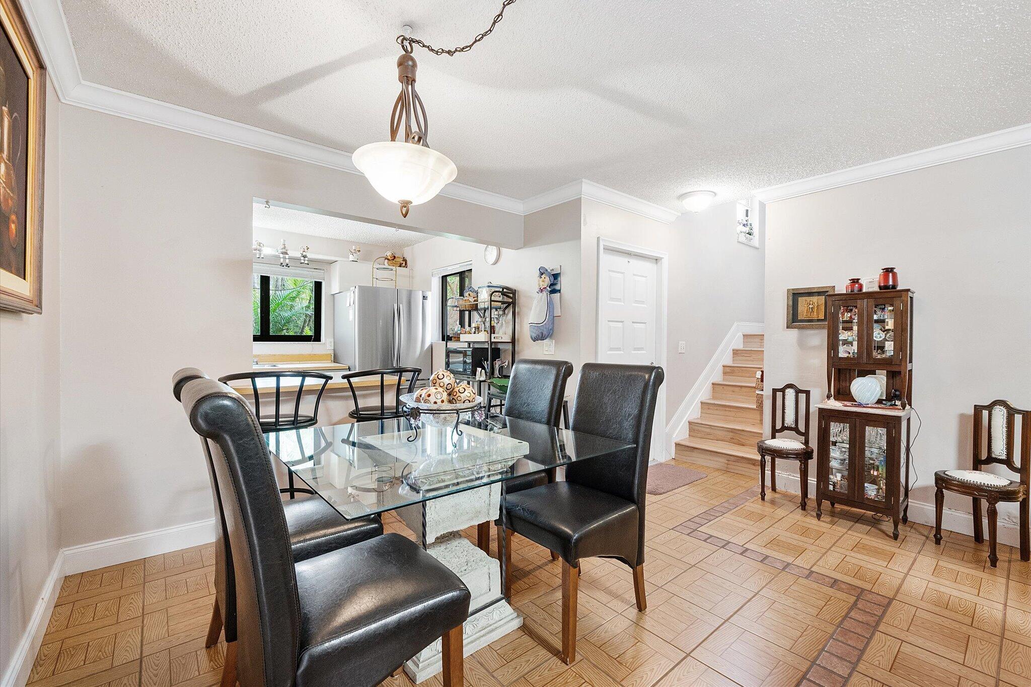 2358 NW 39TH Avenue