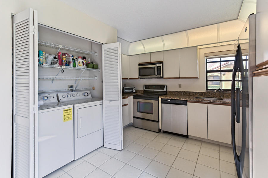 THORNHILL GLEN - Residential Lease