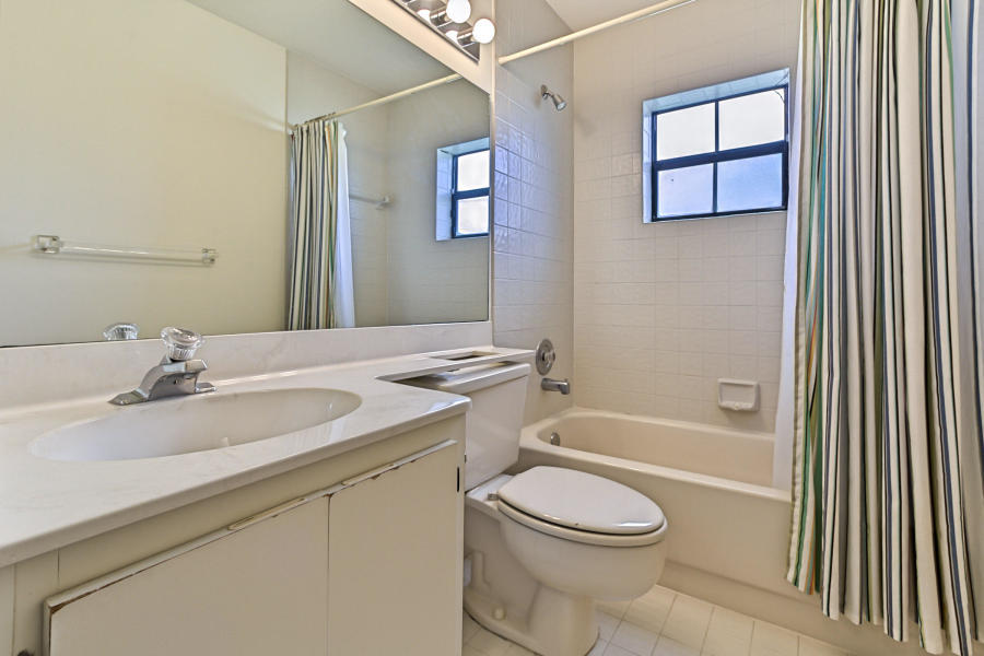 THORNHILL GLEN - Residential Lease