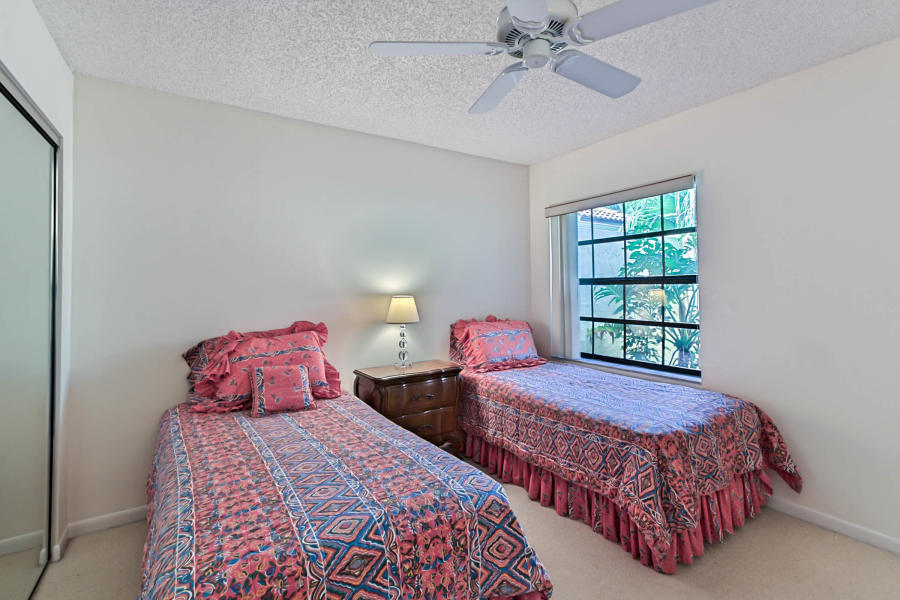 THORNHILL GLEN - Residential Lease