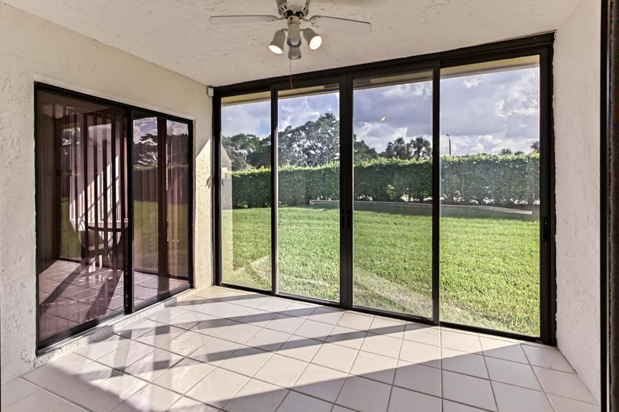 THORNHILL GLEN - Residential Lease