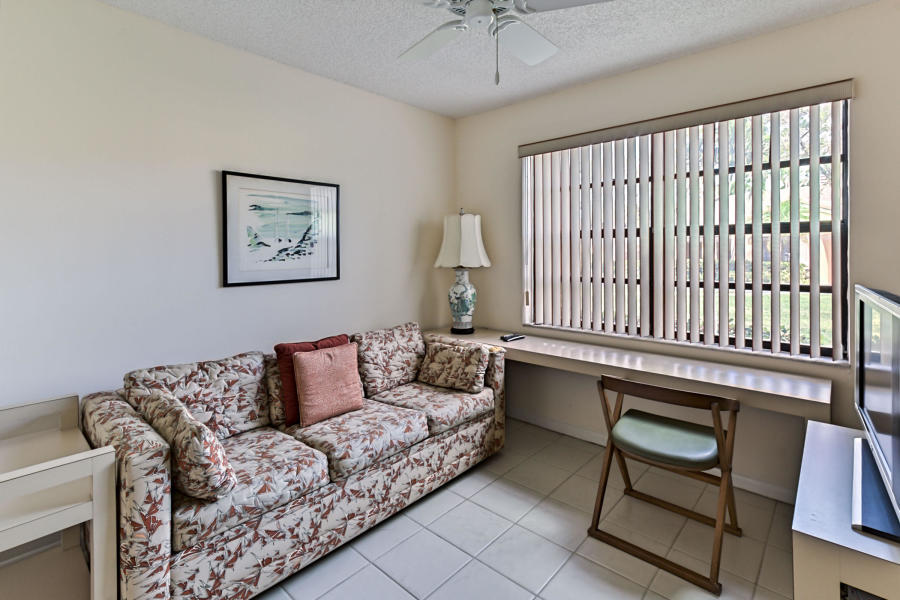 THORNHILL GLEN - Residential Lease