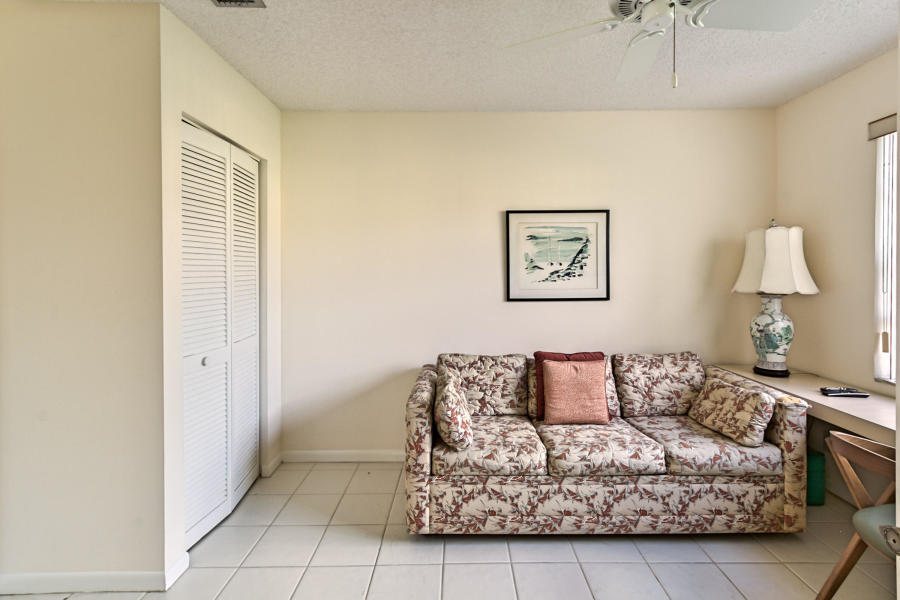 THORNHILL GLEN - Residential Lease