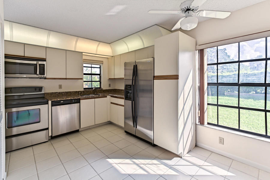 THORNHILL GLEN - Residential Lease