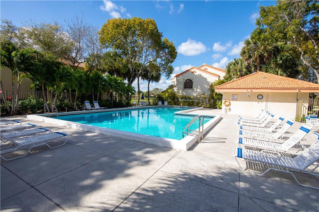 Emerald Oaks - Residential
