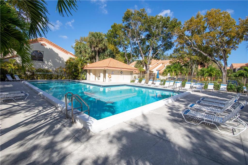 Emerald Oaks - Residential