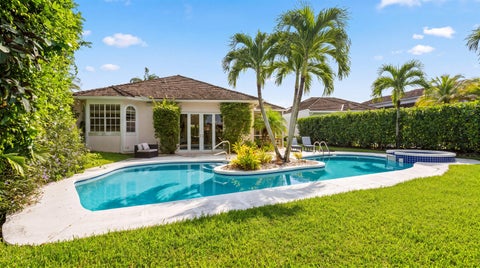 Tiny photo for 2443 Muir Circle, Wellington, FL 33414 (MLS # B26080401)