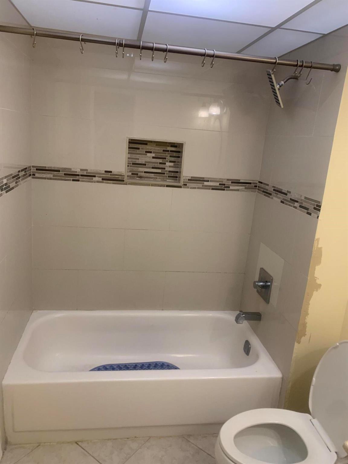 VERSAILLES GARDENS CONDO - Residential Lease