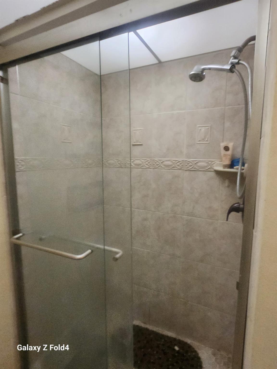 VERSAILLES GARDENS CONDO - Residential Lease