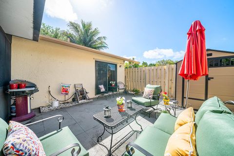 Tiny photo for 777 NW 29th Avenue #A, Delray Beach, FL 33445 (MLS # B26016314)