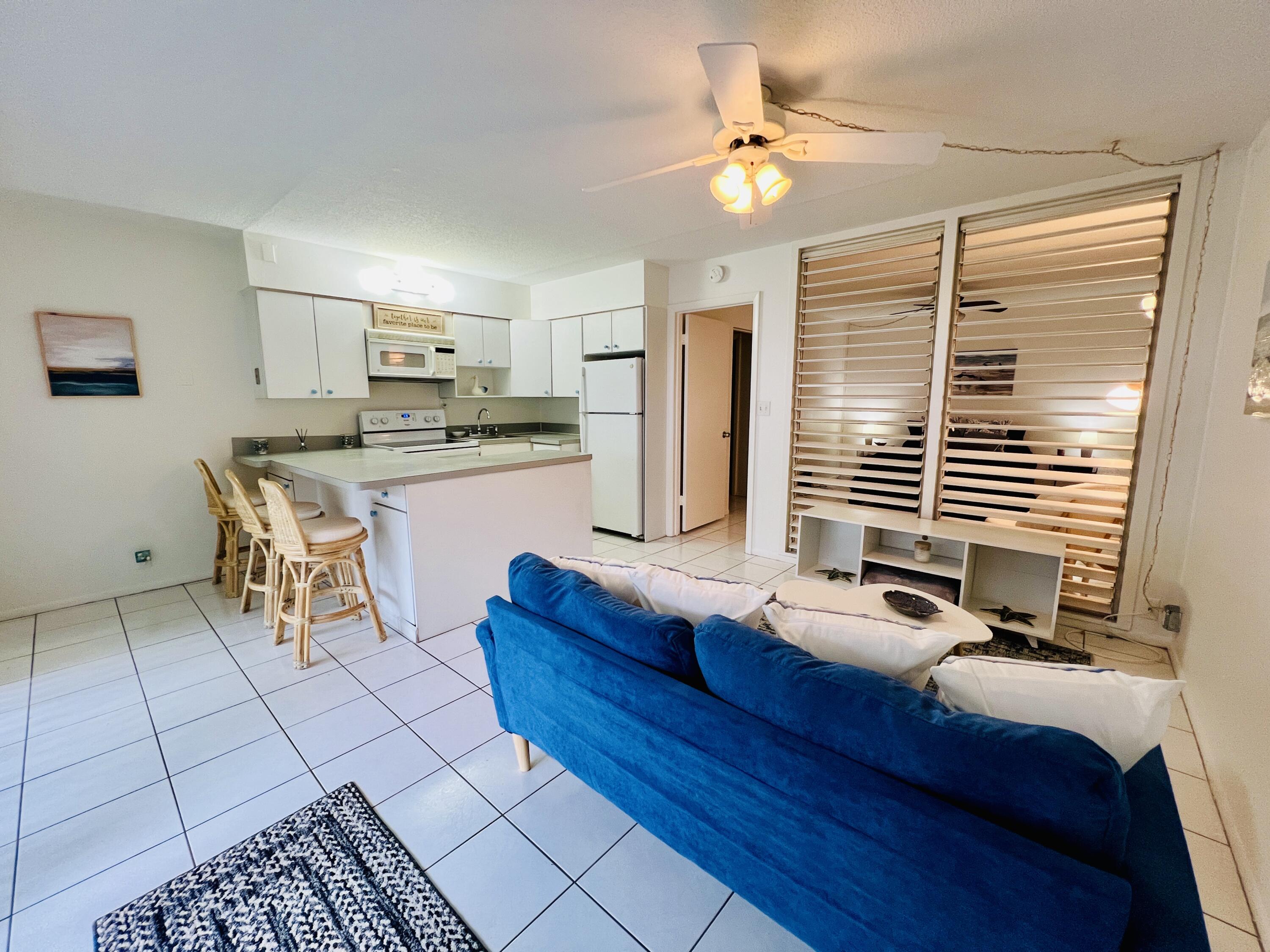 VILLA DEL SOL CONDOMINIUM - Residential