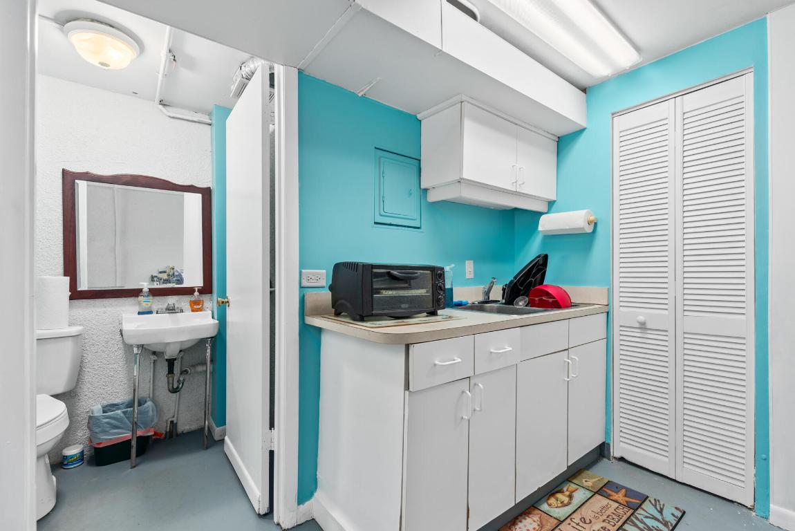 VILLA DEL SOL CONDOMINIUM - Residential