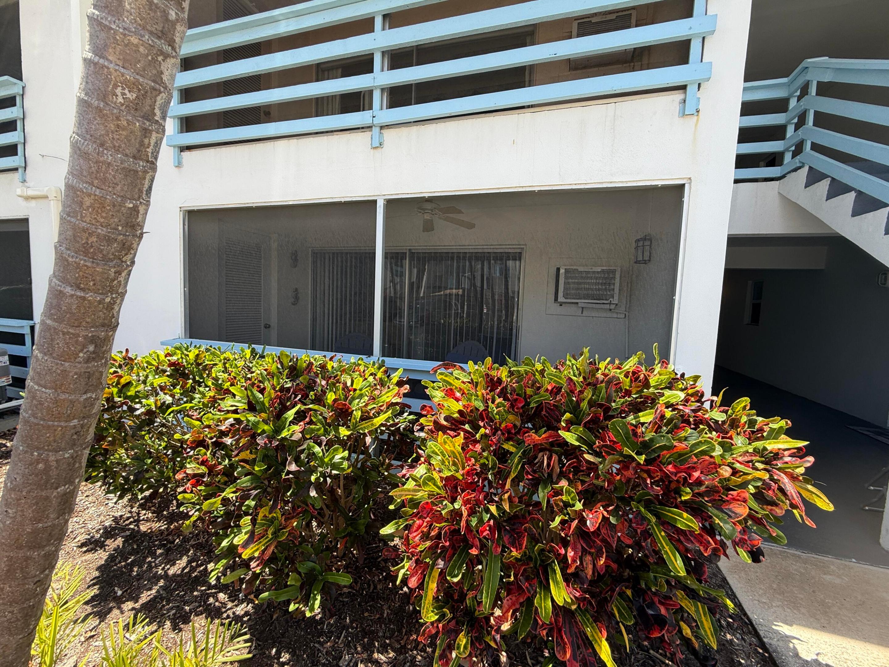 VILLA DEL SOL CONDOMINIUM - Residential