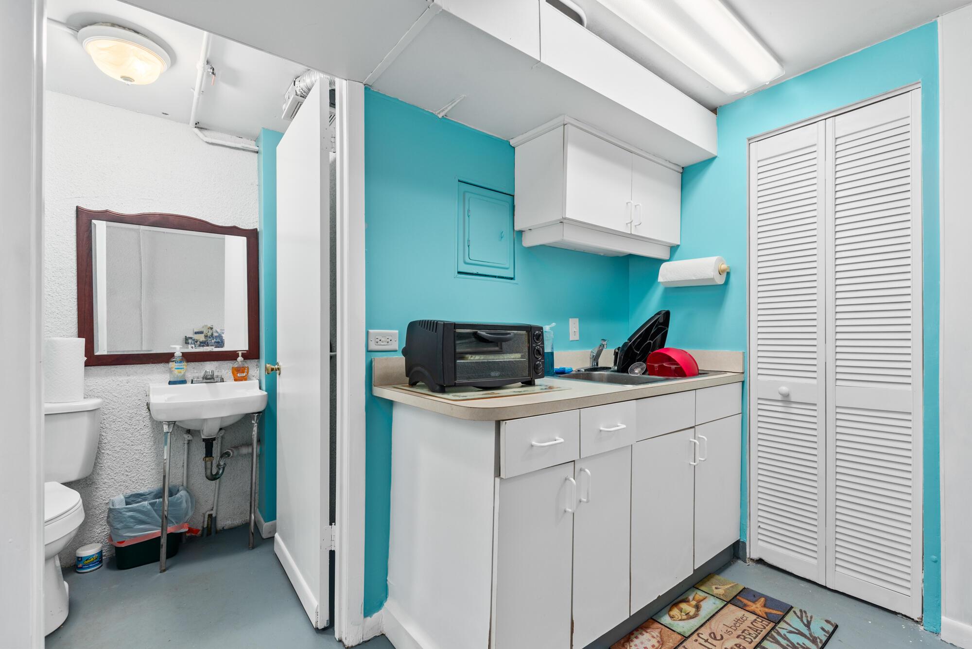 VILLA DEL SOL CONDOMINIUM - Residential