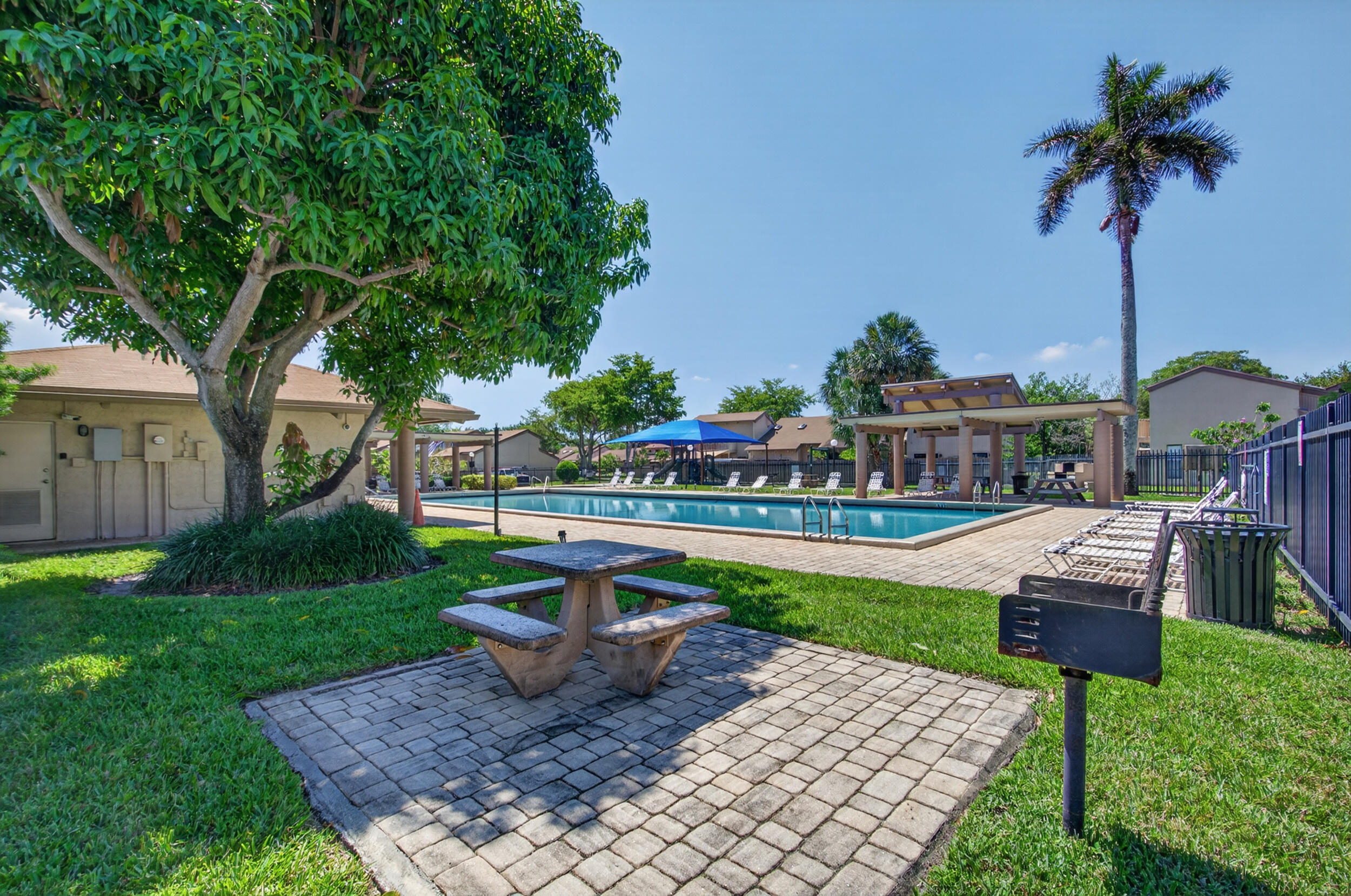 ESCAPE AT ARROWHEAD - Residential