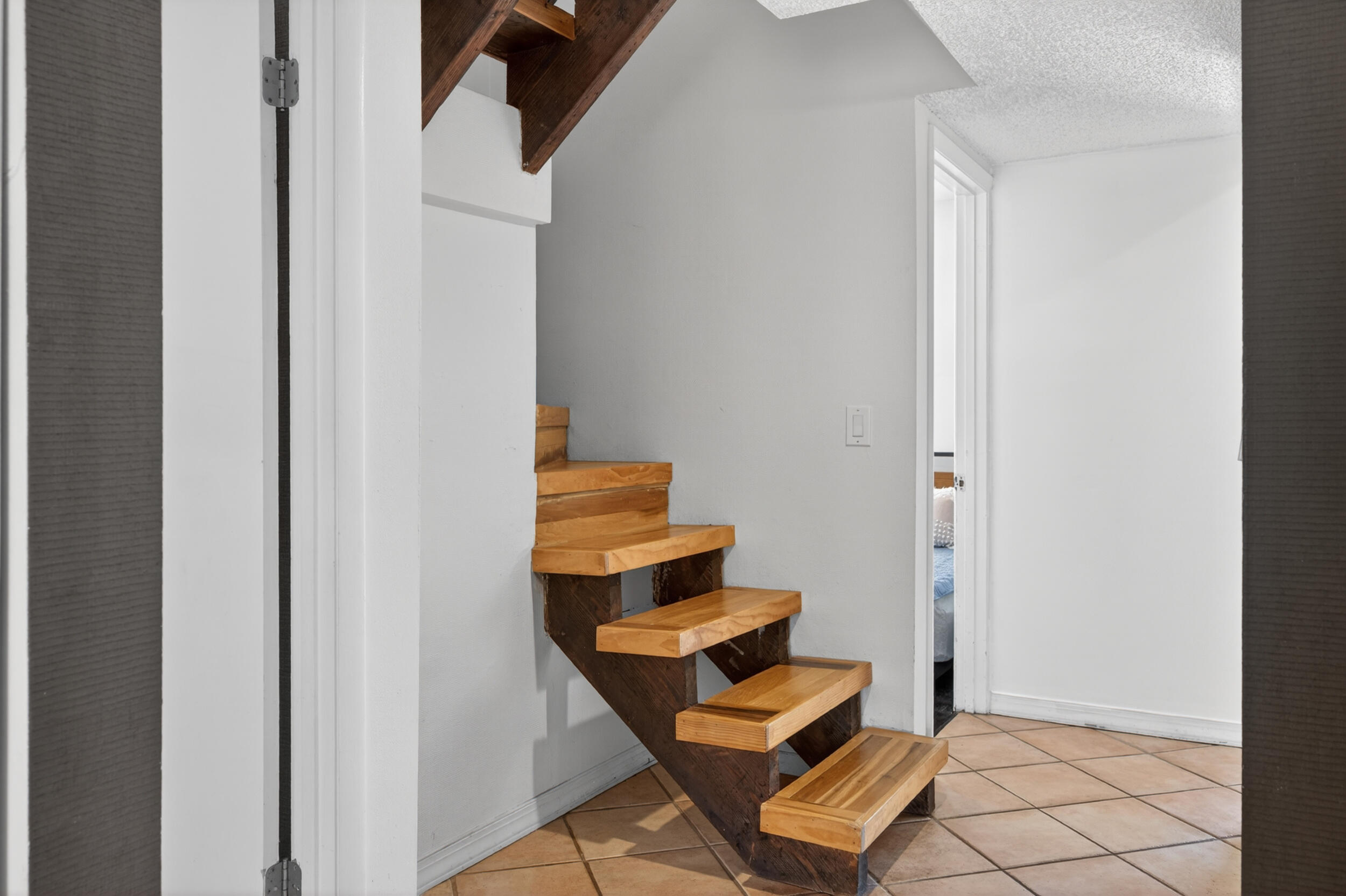 ESCAPE AT ARROWHEAD - Residential