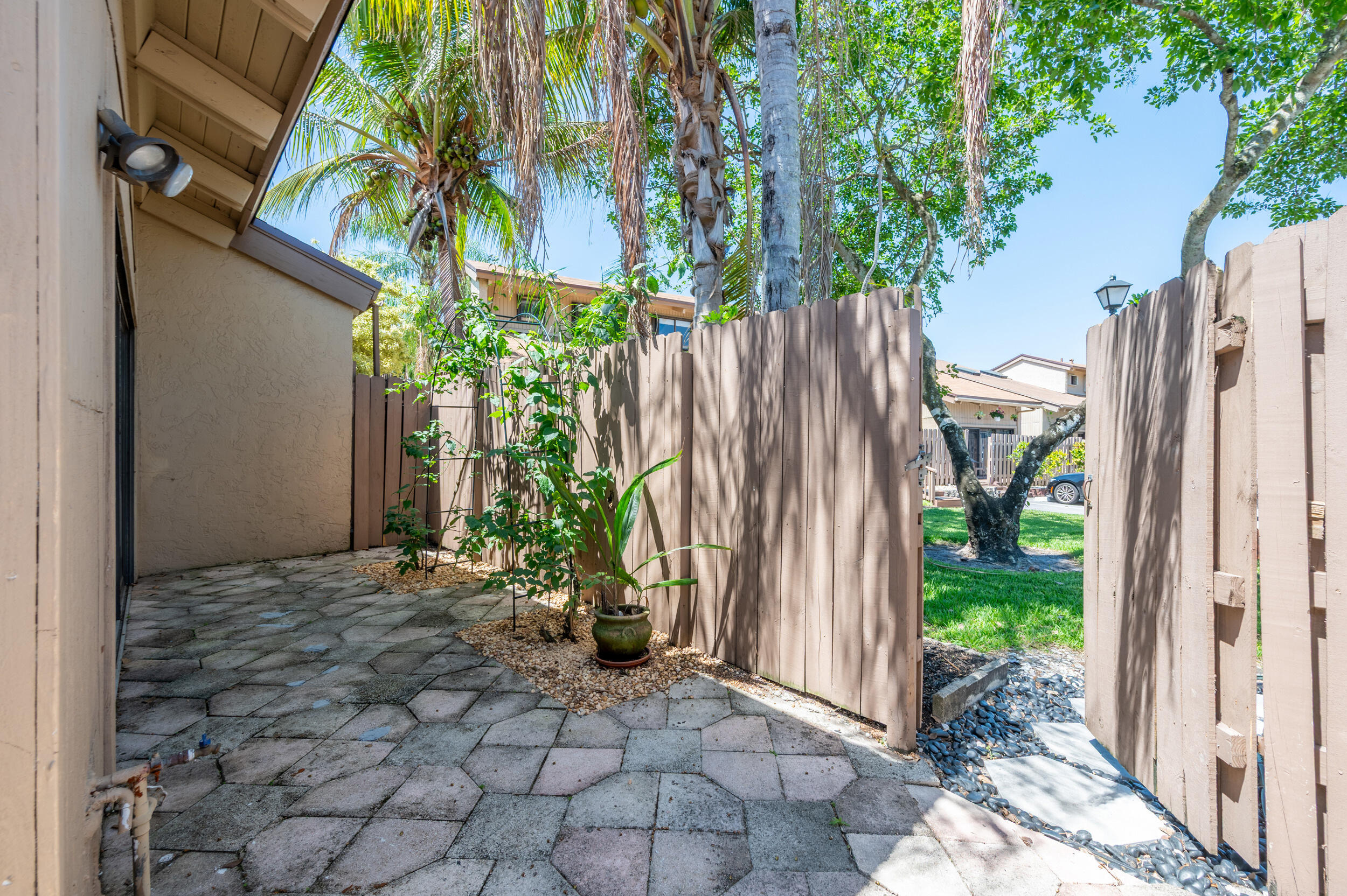 ESCAPE AT ARROWHEAD - Residential