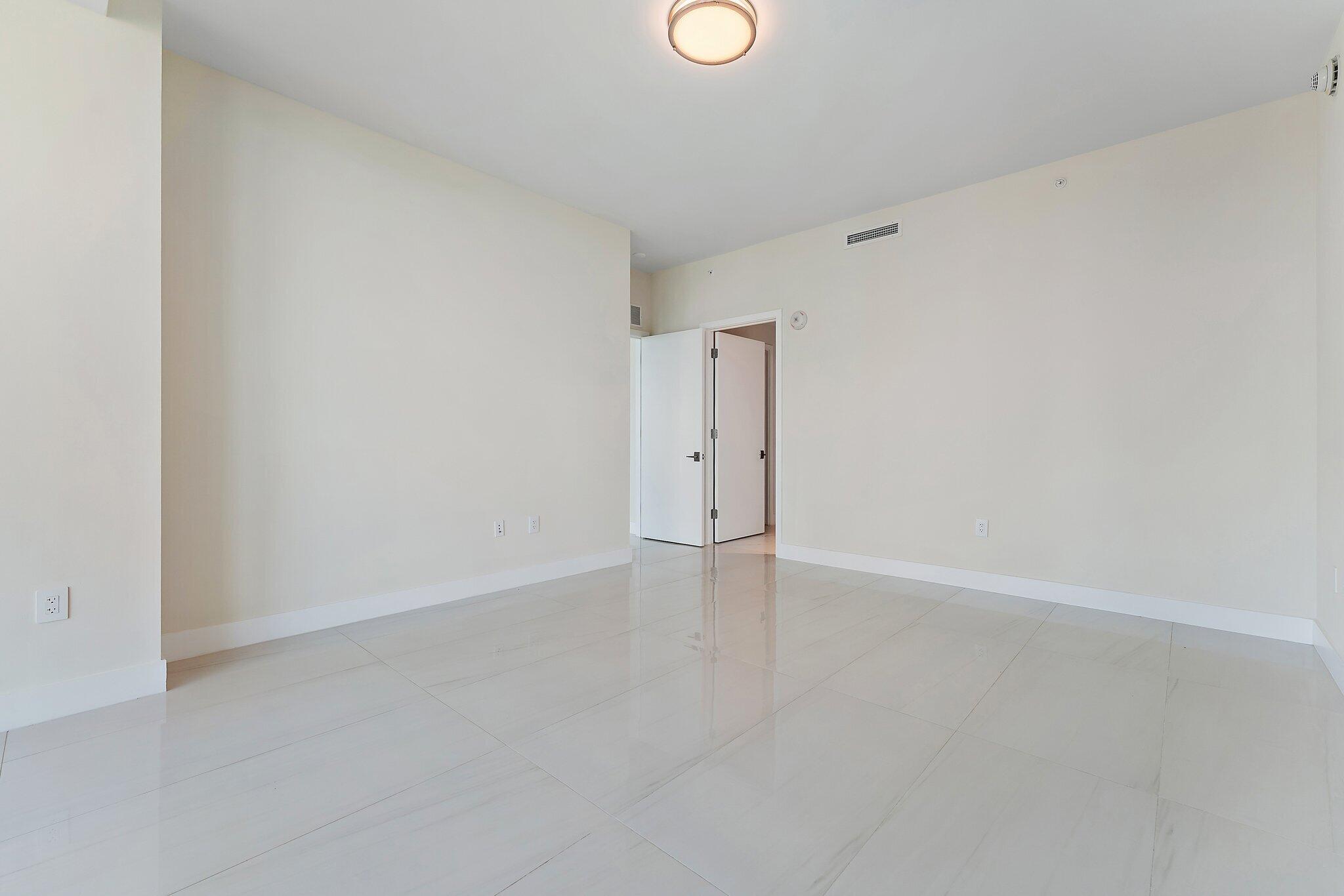 AMRIT OCEAN RESORT CONDO - Residential