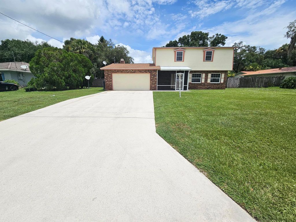 Photo of 3208 Memory Lane, Fort Pierce, FL 34981 (MLS # R11114541)