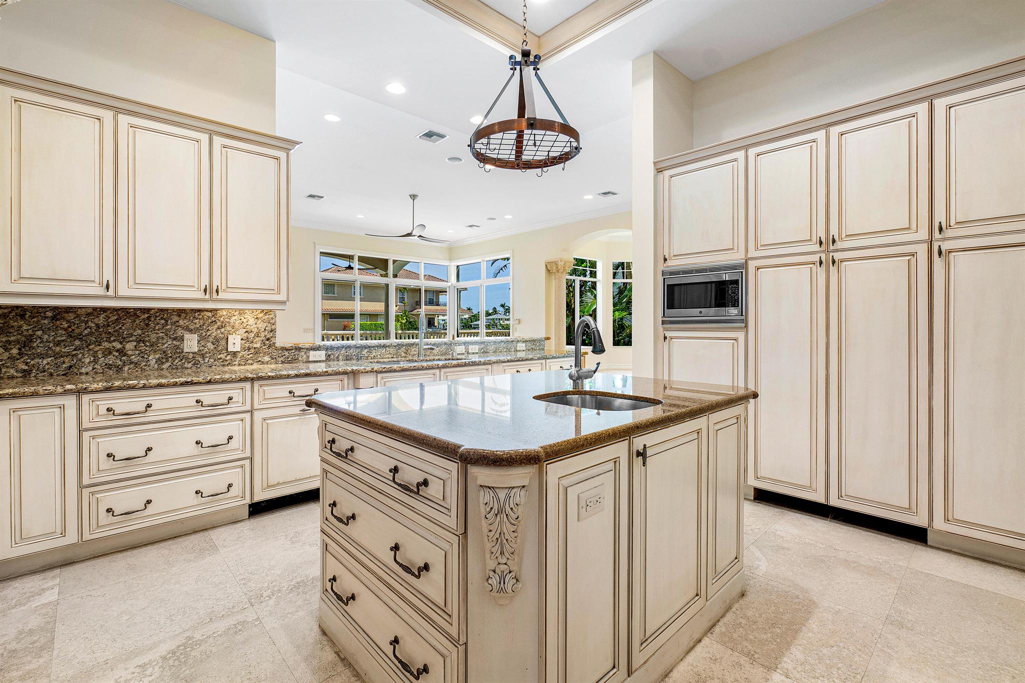 RIO DEL REY SHORES - Residential