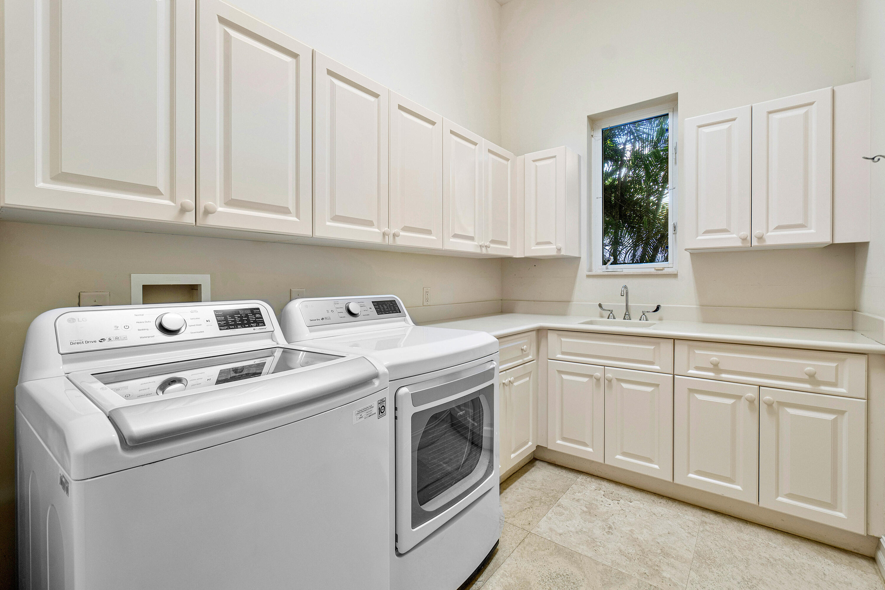 RIO DEL REY SHORES - Residential