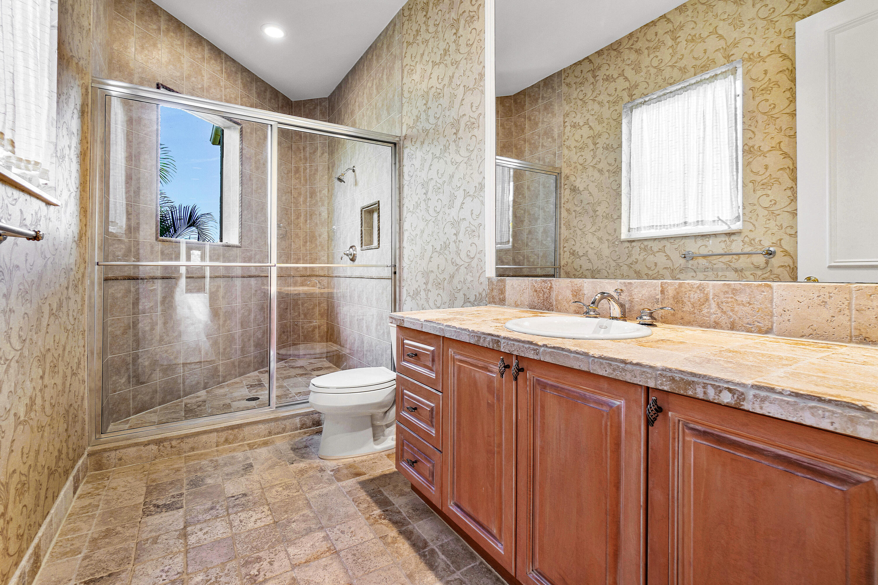 RIO DEL REY SHORES - Residential