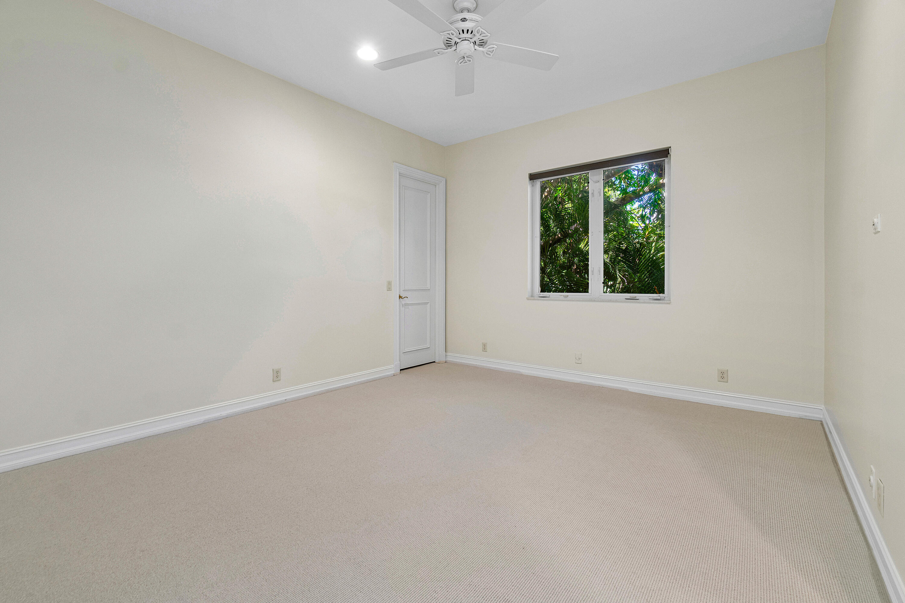 RIO DEL REY SHORES - Residential