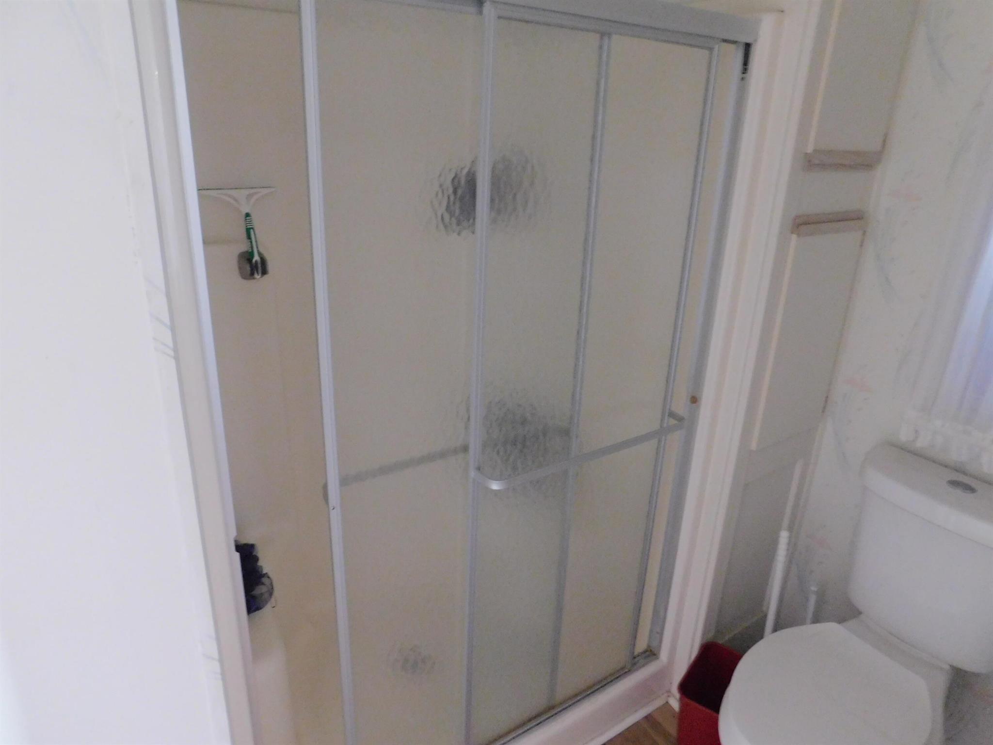 TROPICAL ISLES - Residential