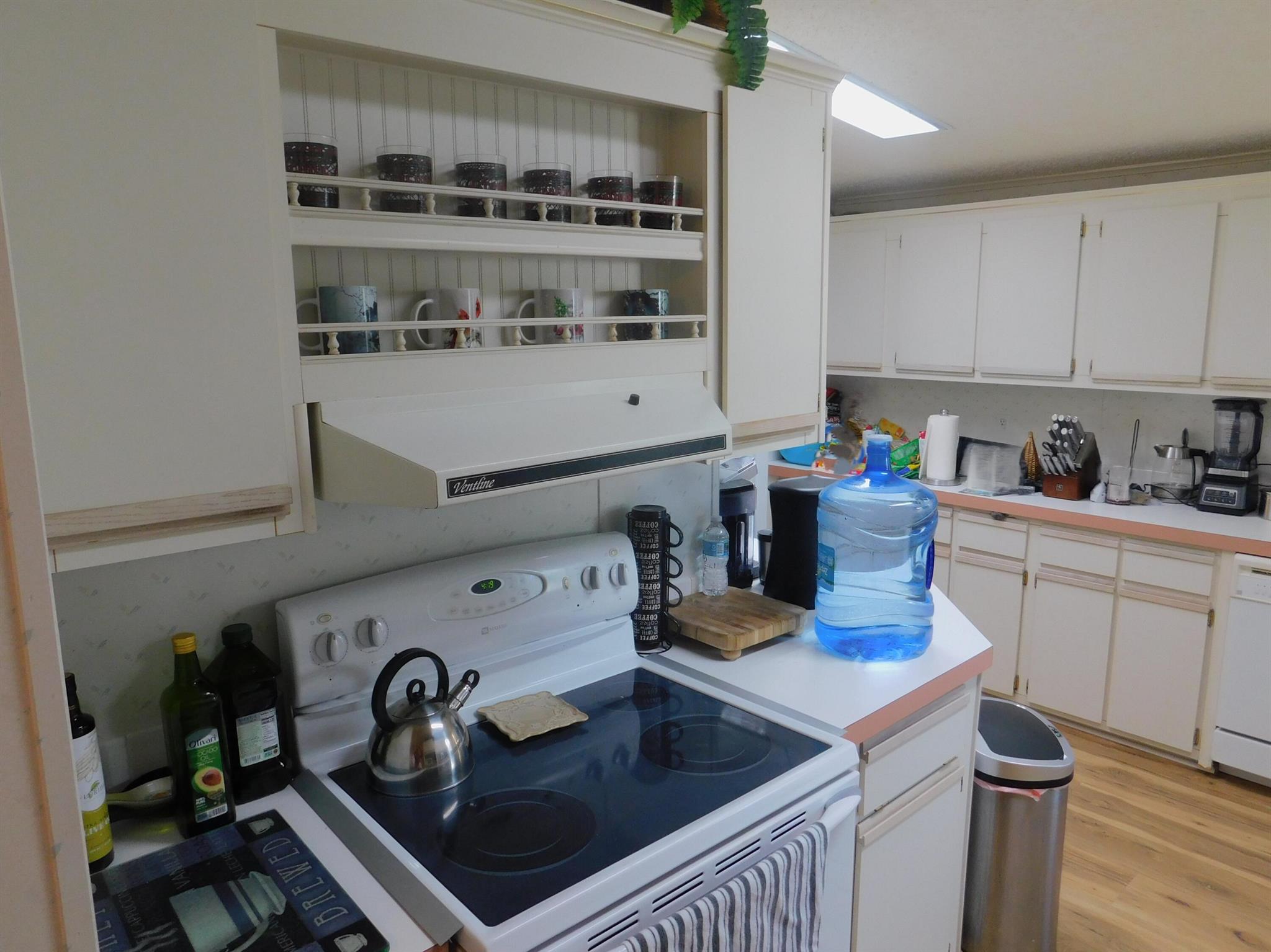 TROPICAL ISLES - Residential