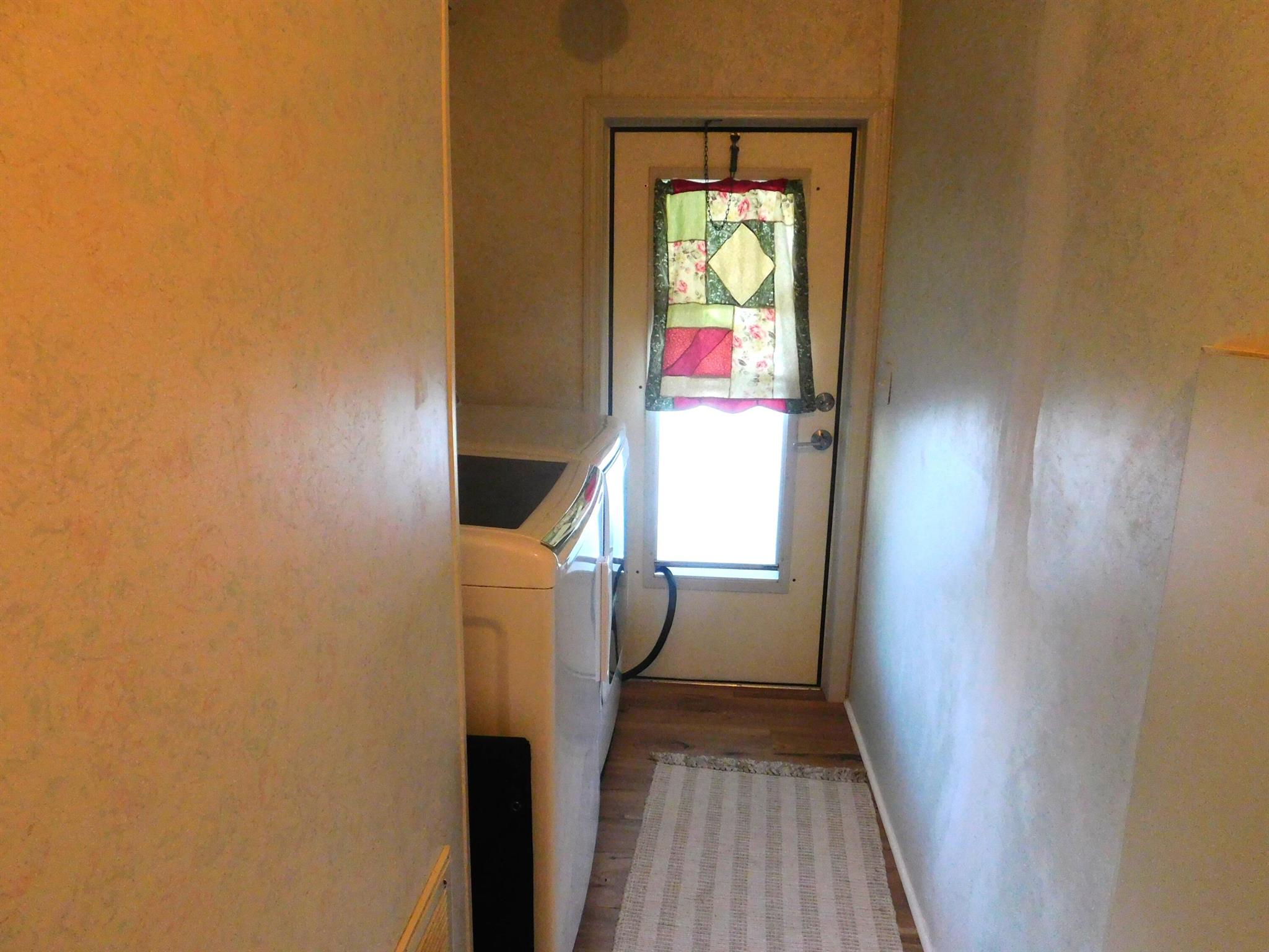 TROPICAL ISLES - Residential