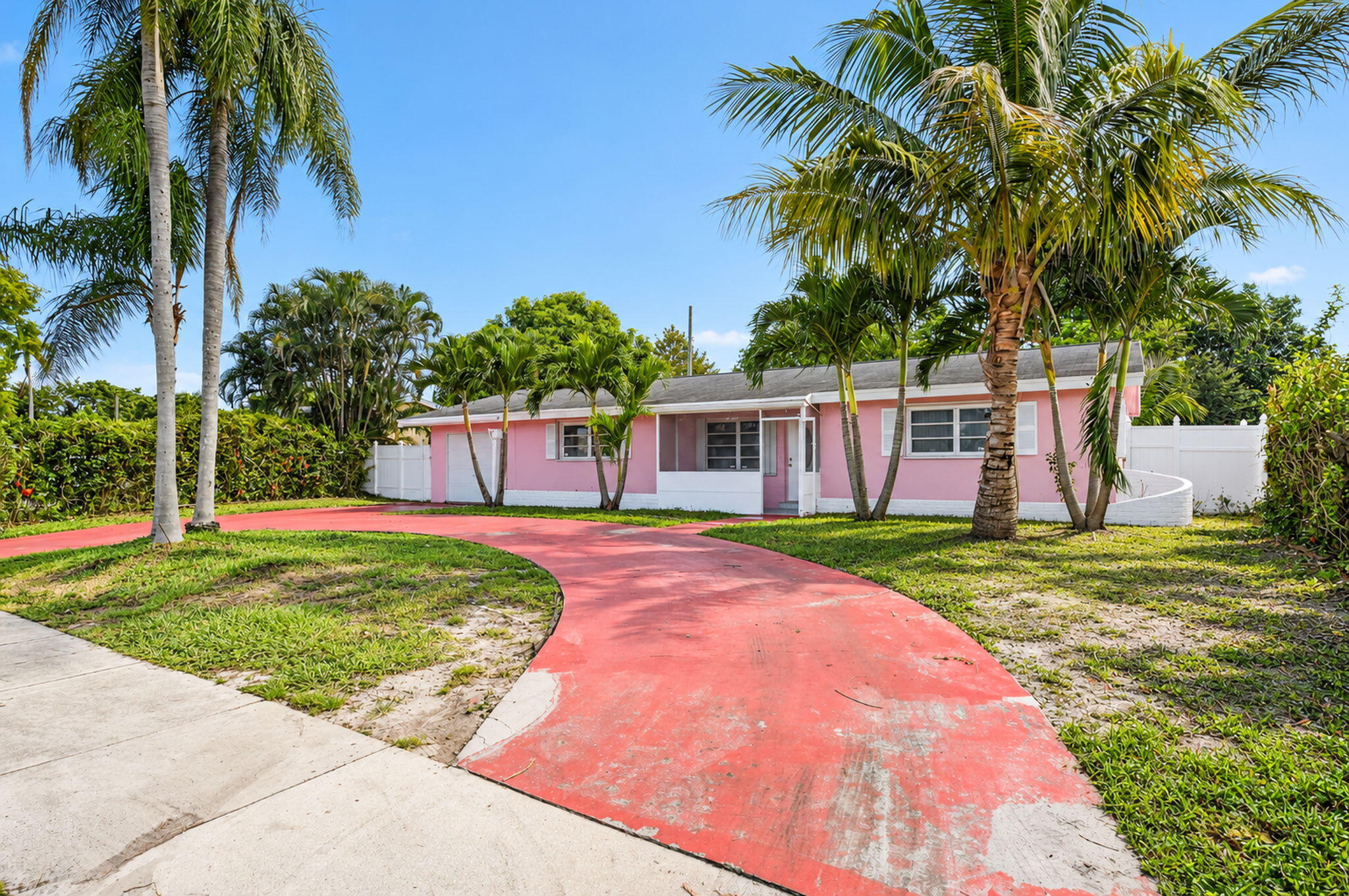 1186 DREXEL Road