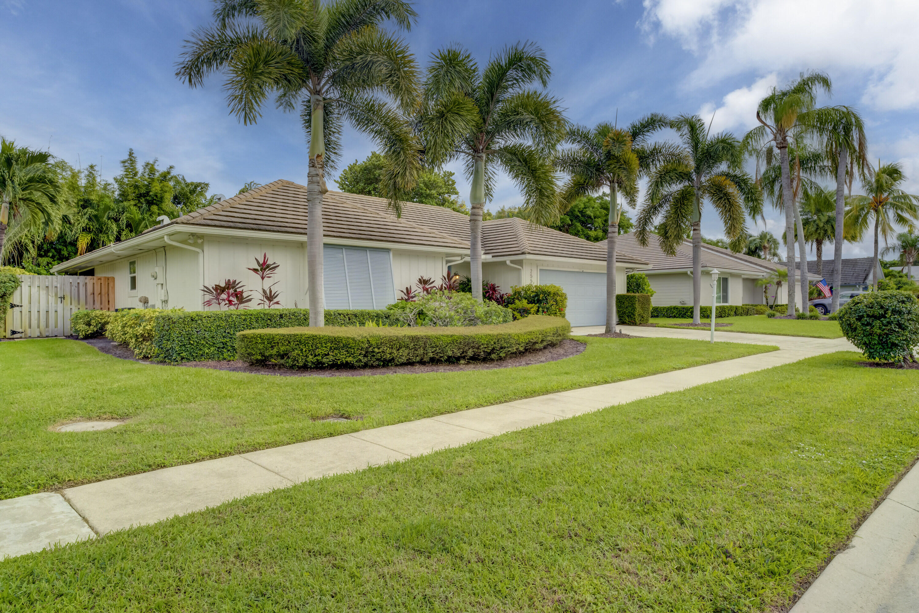 FRENCHMENS LANDING 2 - Residential